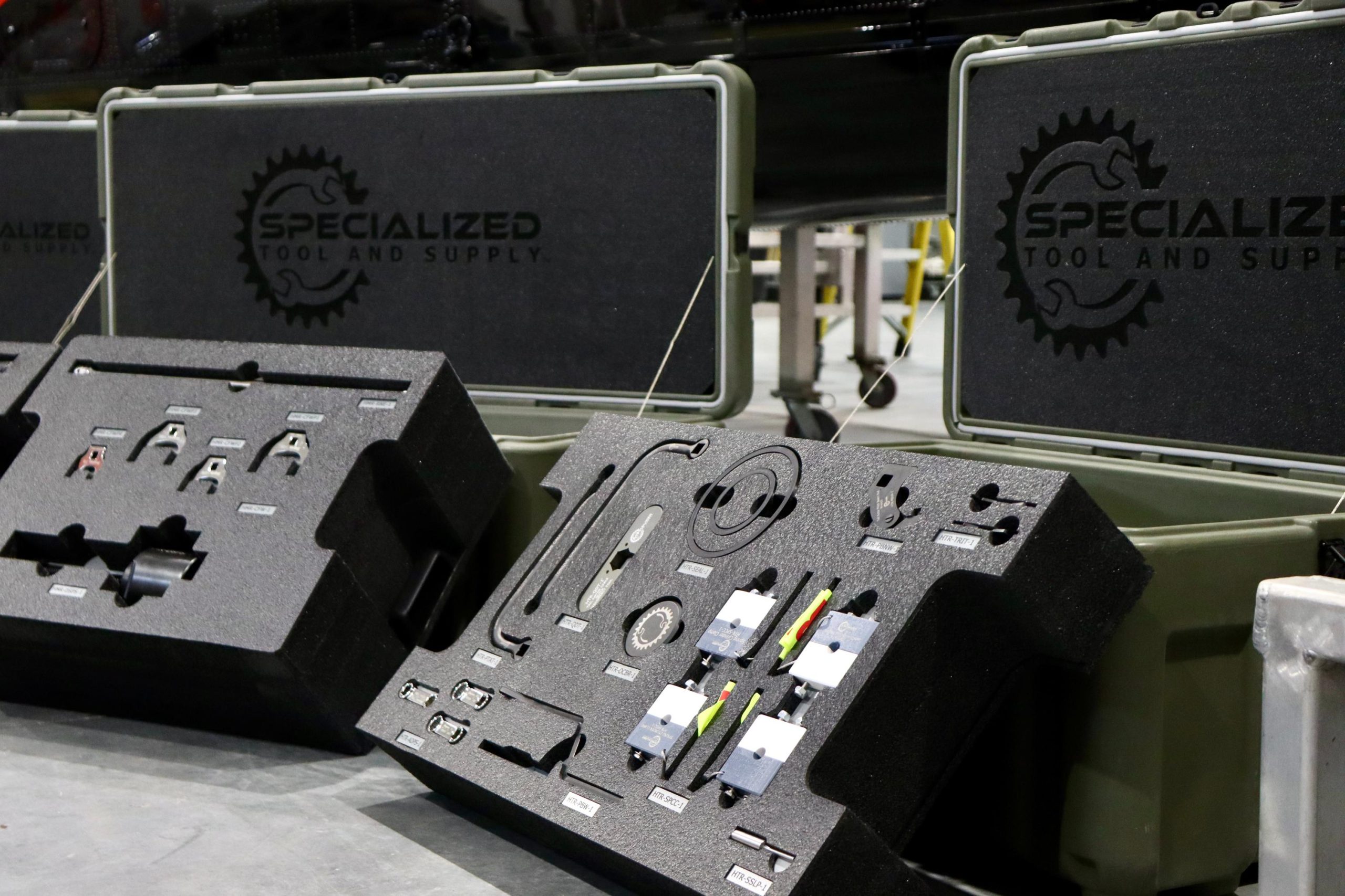 Complete UH-60 Blackhawk helicopter maintenance kits Best tools for Blackhawk helicopter maintenance FAA-compliant UH-60 maintenance toolkits Military helicopter maintenance kits for H-60 Specialized toolkits for Blackhawk rotor and landing gear
